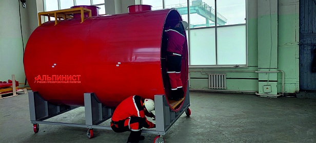 г. Верхняя Пышма. АО Уралэлектромедь открыла учебно-тренировочный полигон «Альпинист» для высотных работ